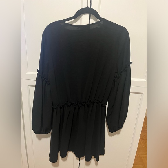 Boohoo ruffle trim dress - Picture 4 of 5